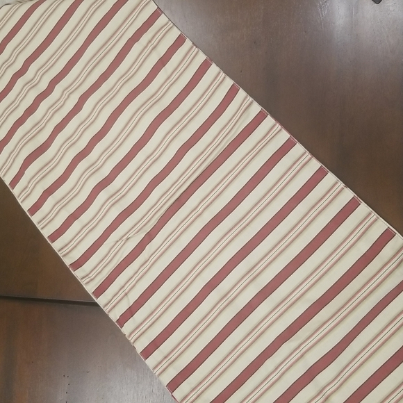 Vintage Table Runner Garden Floral/Stripe Pattern - Reversable - Picture 5 of 9